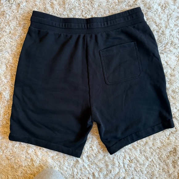 ALO Yoga Chill Shorts in Black Size Medium - Picture 5 of 7